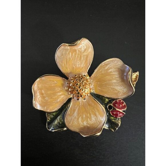 Jewelry - VTG Yellow Dogwood Flower Enamel Brooch with a Lady Bug